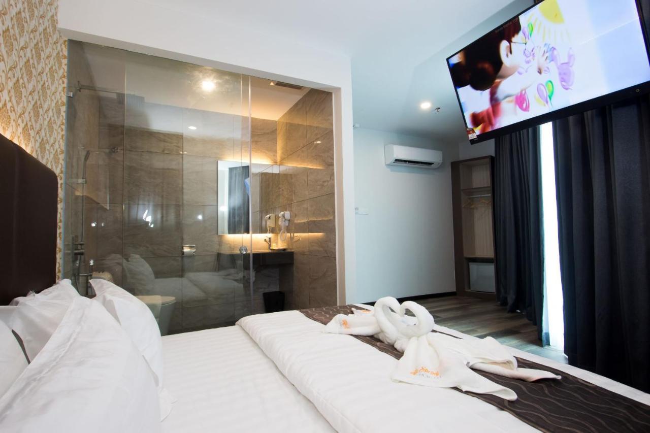 Spring Season Hotel Muar Extérieur photo