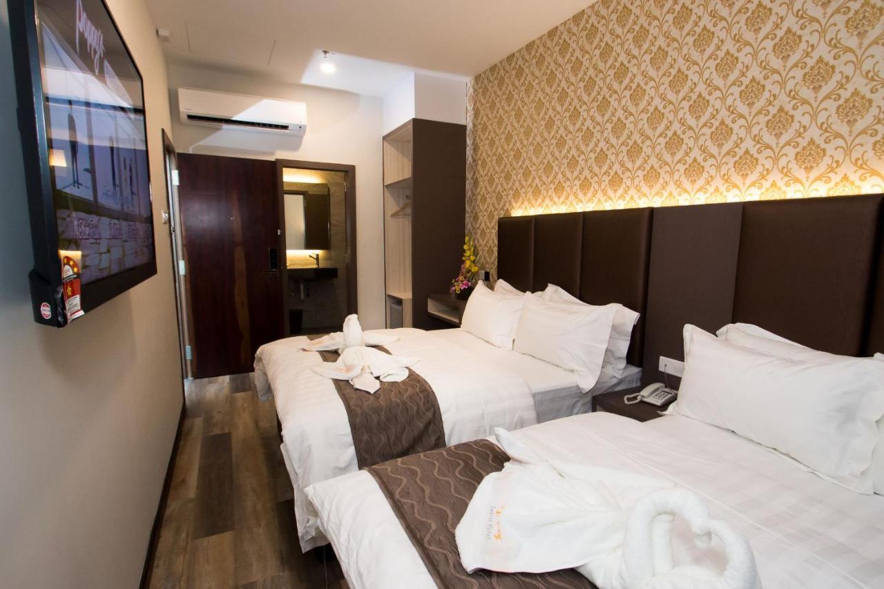 Spring Season Hotel Muar Extérieur photo