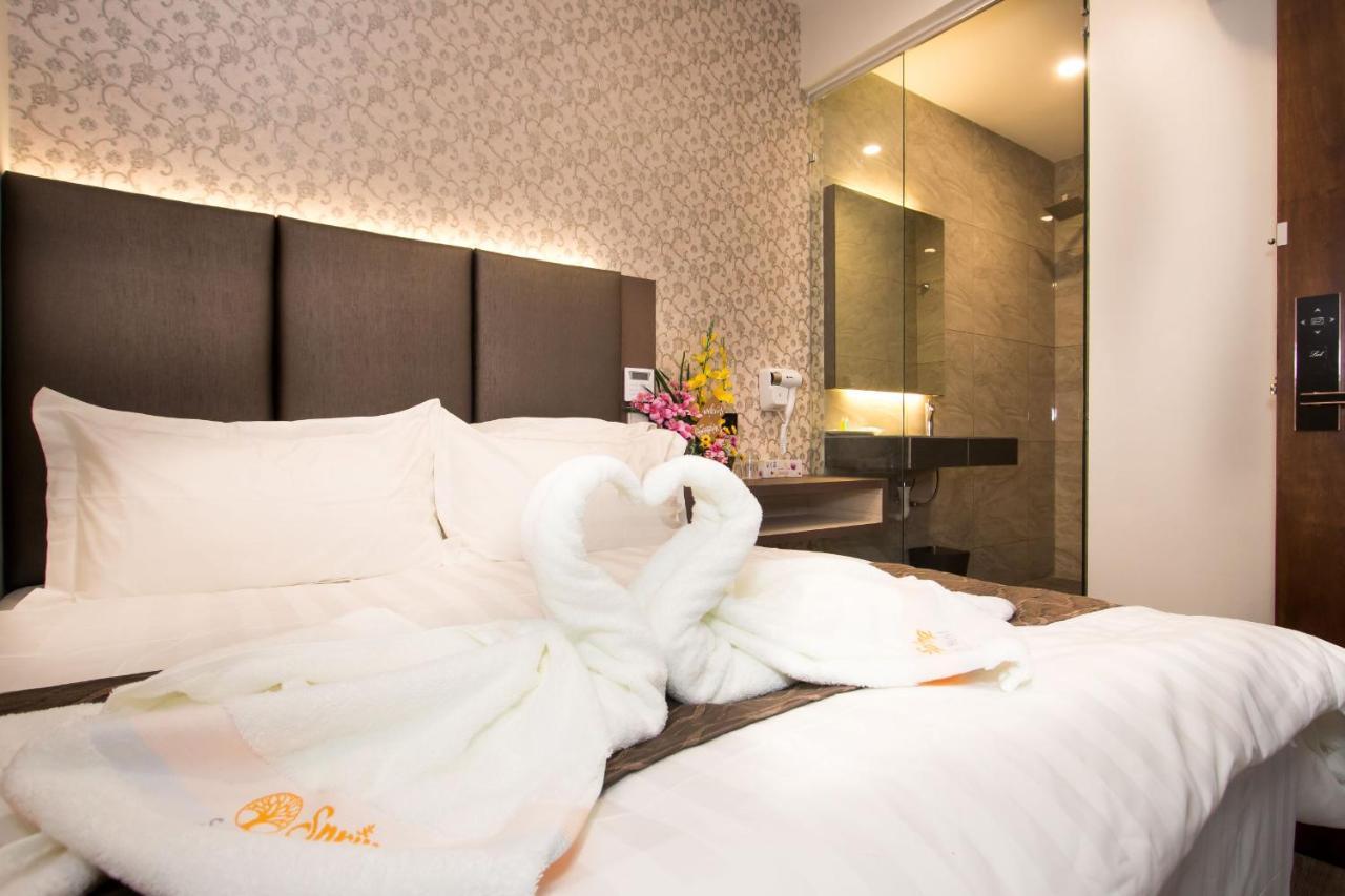 Spring Season Hotel Muar Extérieur photo
